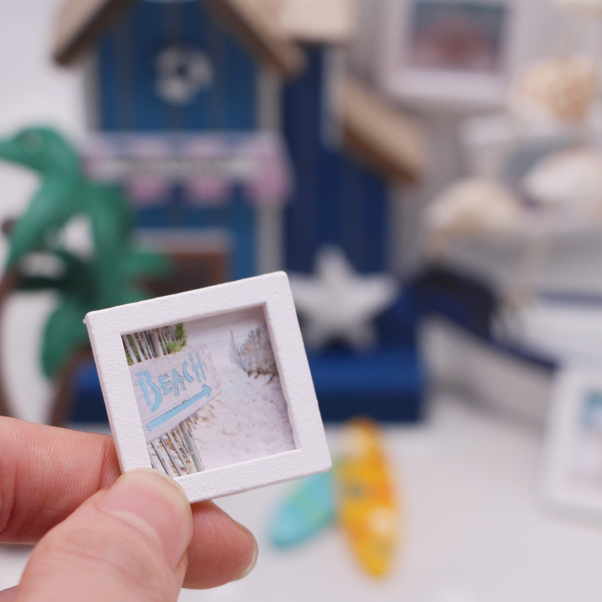 Dollhouse Miniature Wooden Oce - đánh giá và giá Engraved Wood Frame